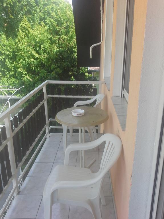 Friends Villa Apartments Heviz Exterior foto