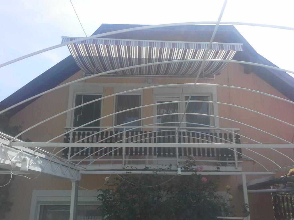 Friends Villa Apartments Heviz Exterior foto