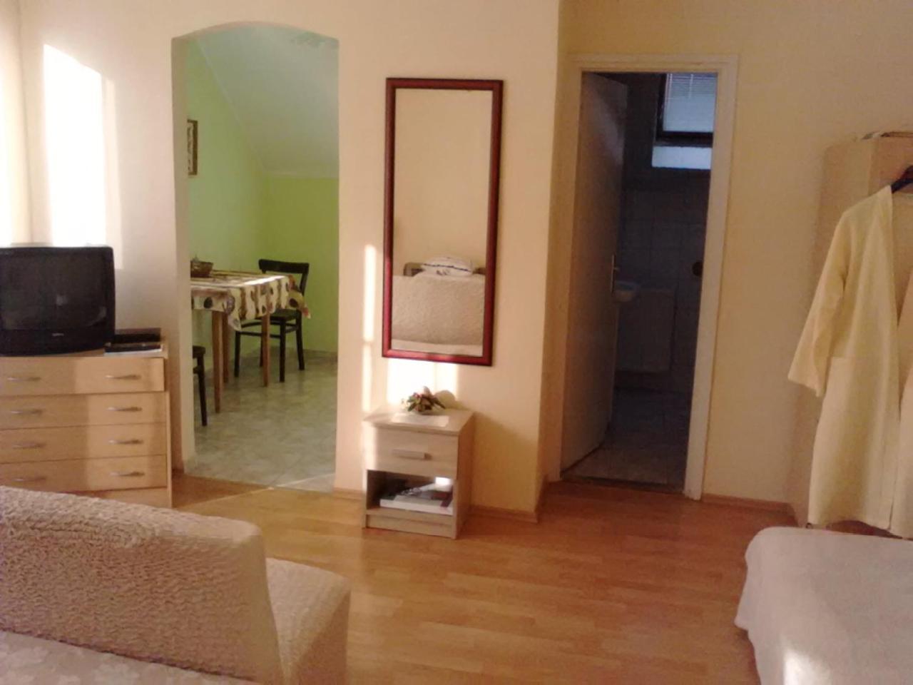 Friends Villa Apartments Heviz Exterior foto