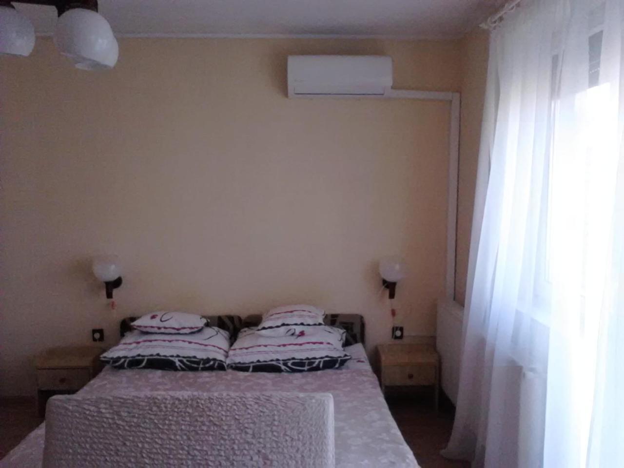 Friends Villa Apartments Heviz Exterior foto